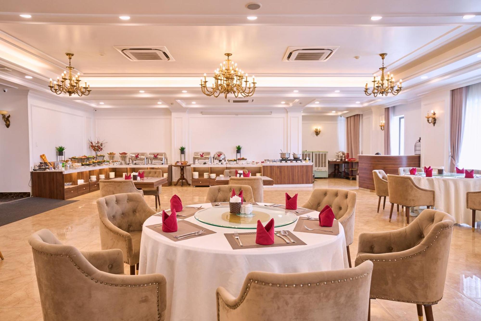 Le Haute Hotel Hai Phong Exteriör bild