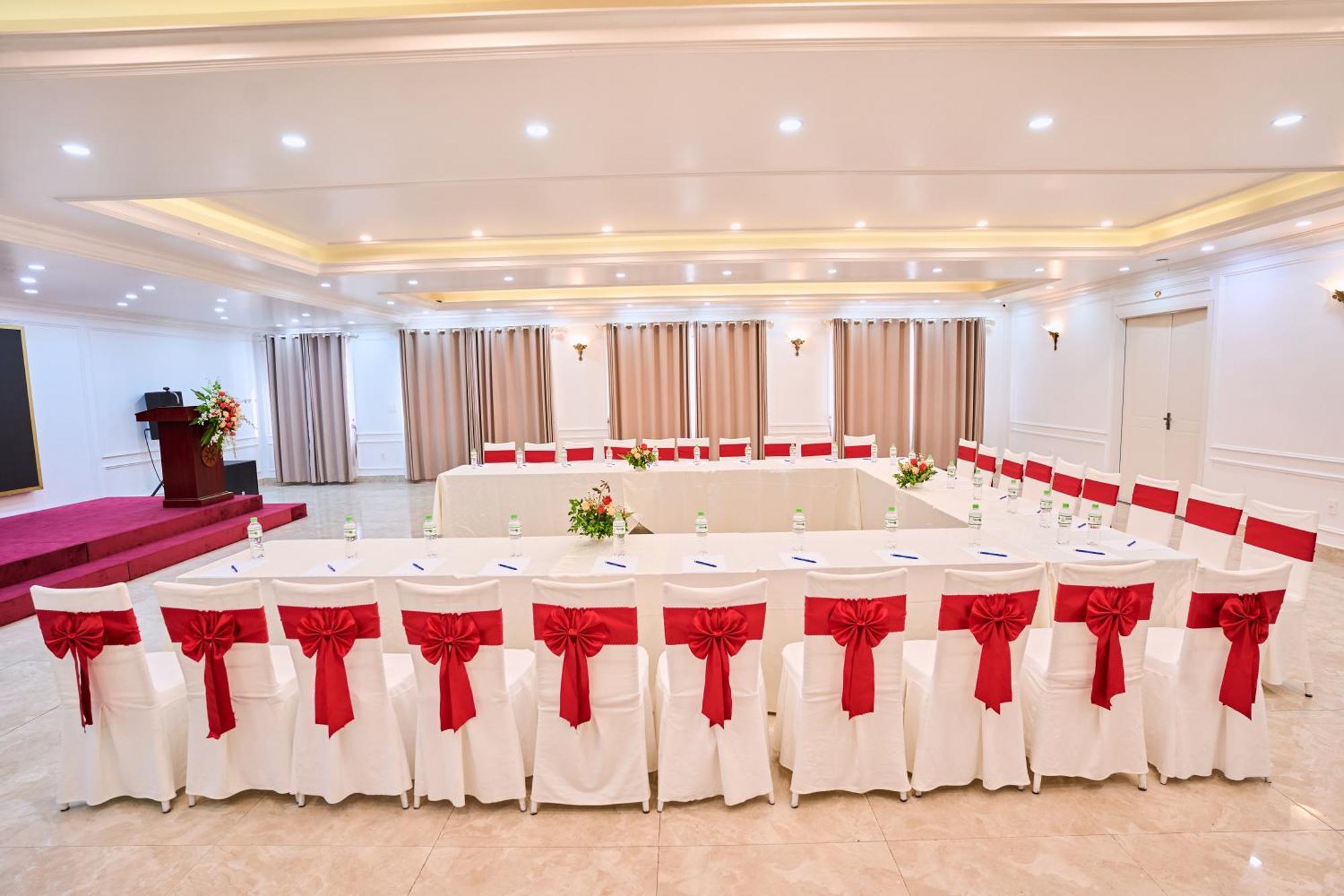 Le Haute Hotel Hai Phong Exteriör bild